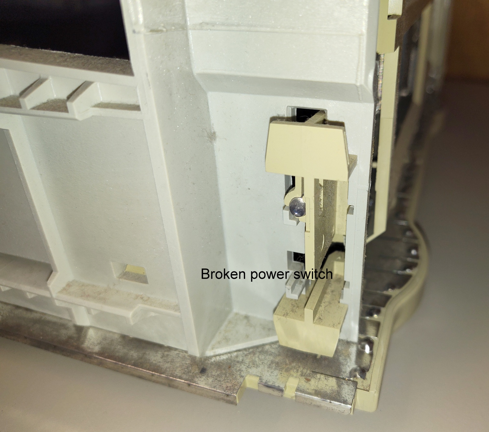 Apple Power Macintosh PowerMac 8500/120 120MHz PowerPC 604 128MB RAM 1GB SCSI HDD - Image 17