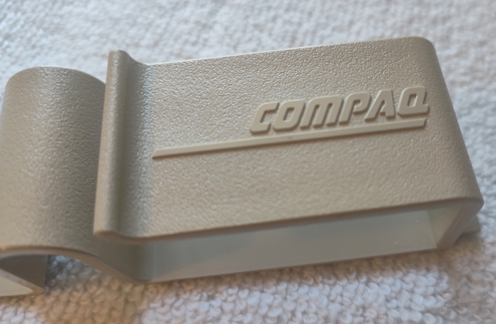 Beige Plastic Compaq Server Computer Cable Retainer Guide w Box 119869-001 1990s - Image 6