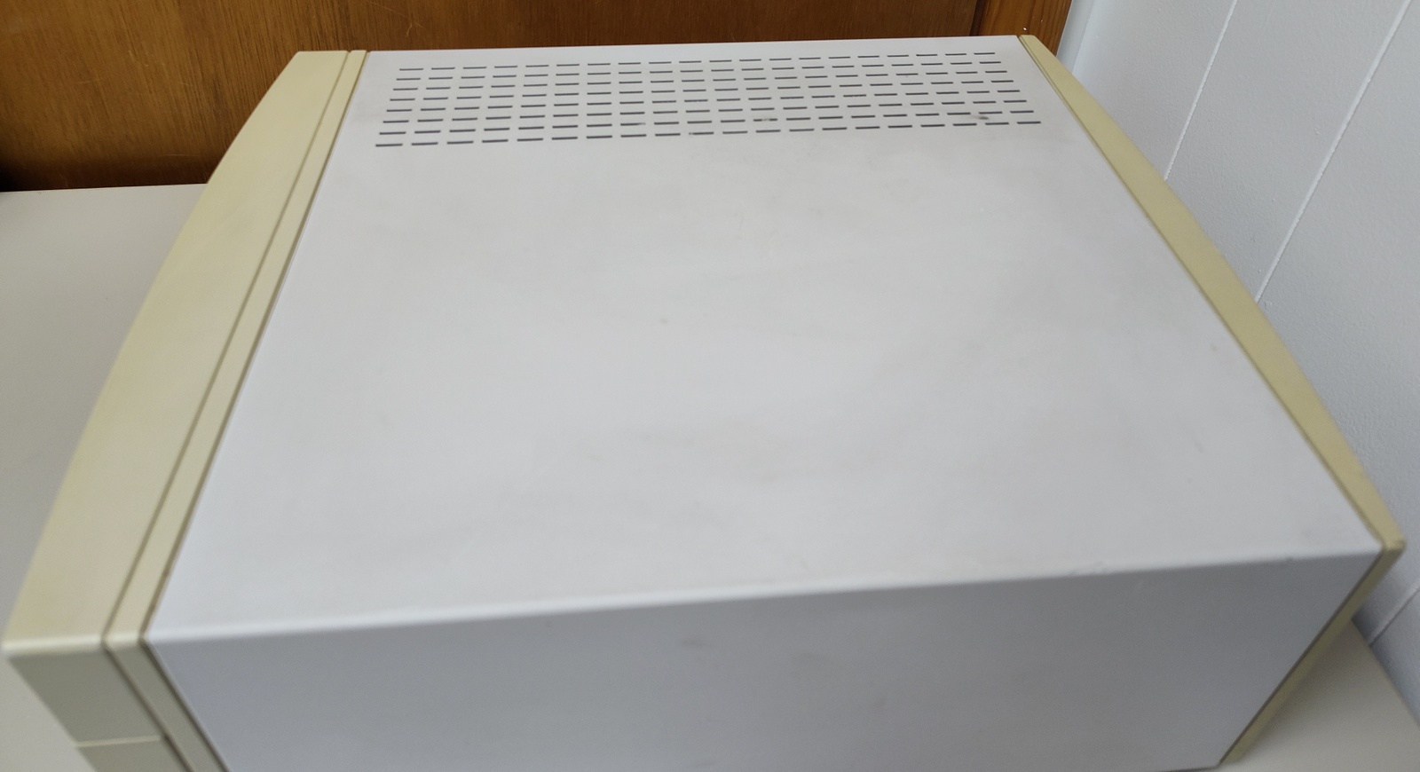 Apple Power Macintosh PowerMac 7100/80 80MHz PowerPC 601 72MB RAM 700MB HDD 1994 - Image 5