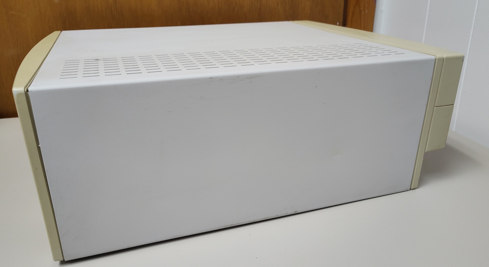 Apple Power Macintosh PowerMac 7100/80 80MHz PowerPC 601 72MB RAM 700MB HDD 1994 - Image 9