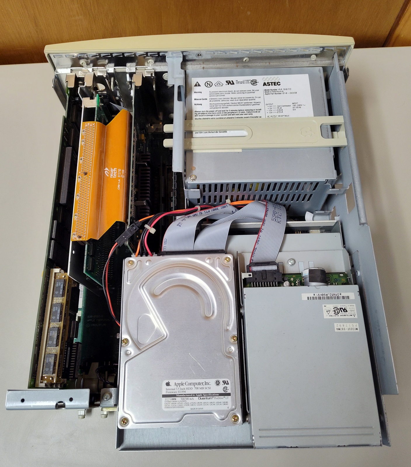 Apple Power Macintosh PowerMac 7100/80 80MHz PowerPC 601 72MB RAM 700MB HDD 1994 - Image 12