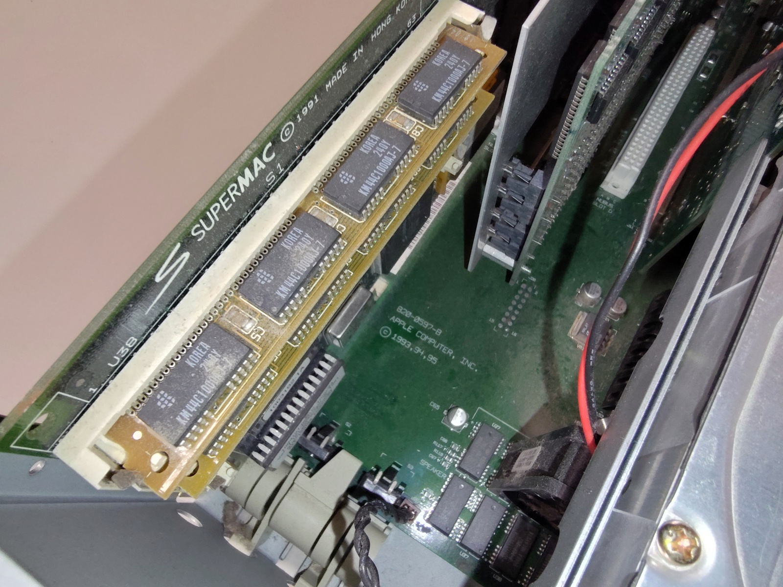 Apple Power Macintosh PowerMac 7100/80 80MHz PowerPC 601 72MB RAM 700MB HDD 1994 - Image 14