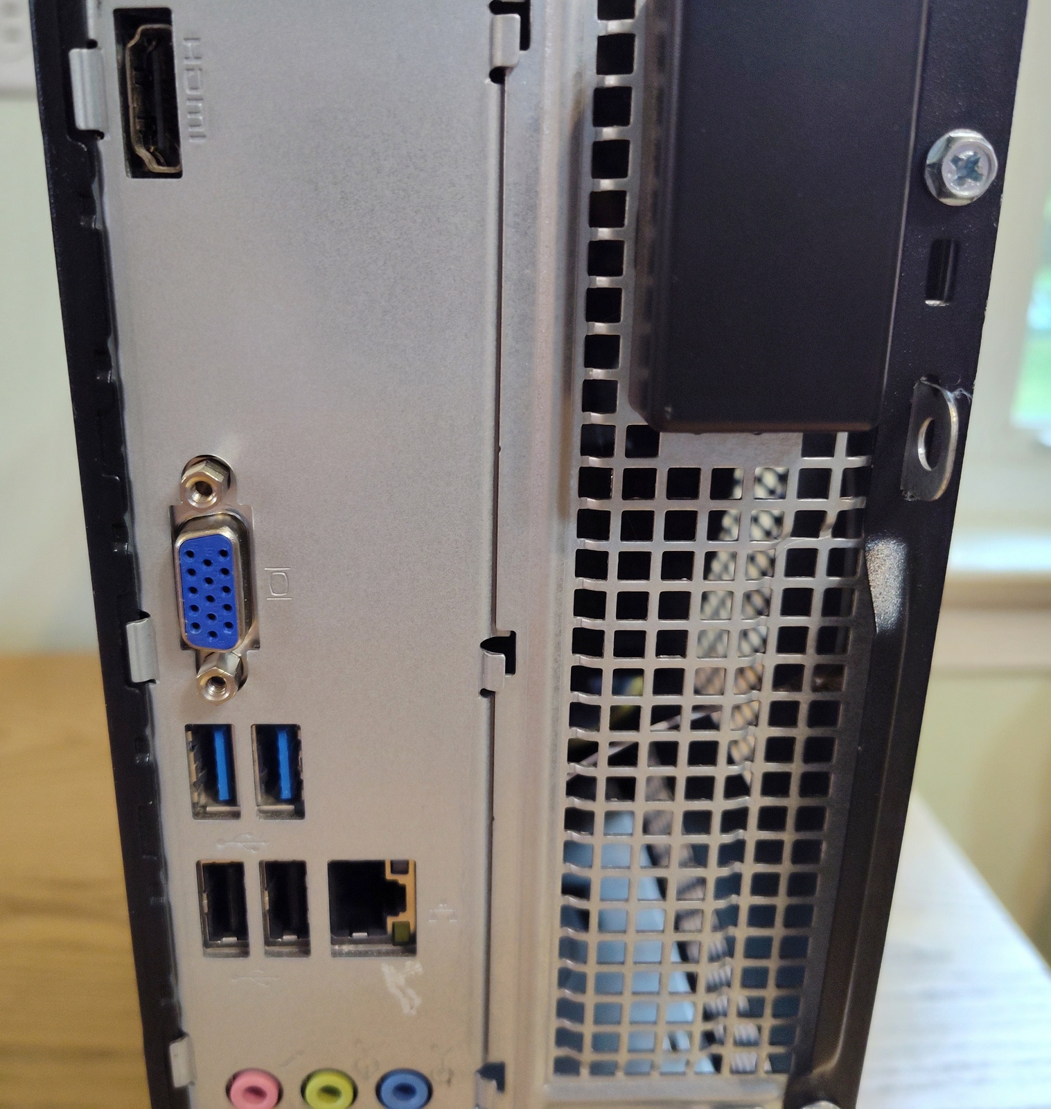 Lenovo H530s SFF Small Form Factor Desktop PC 4GB 256GB SSD Linux Mint 21.2 xfce - Image 17