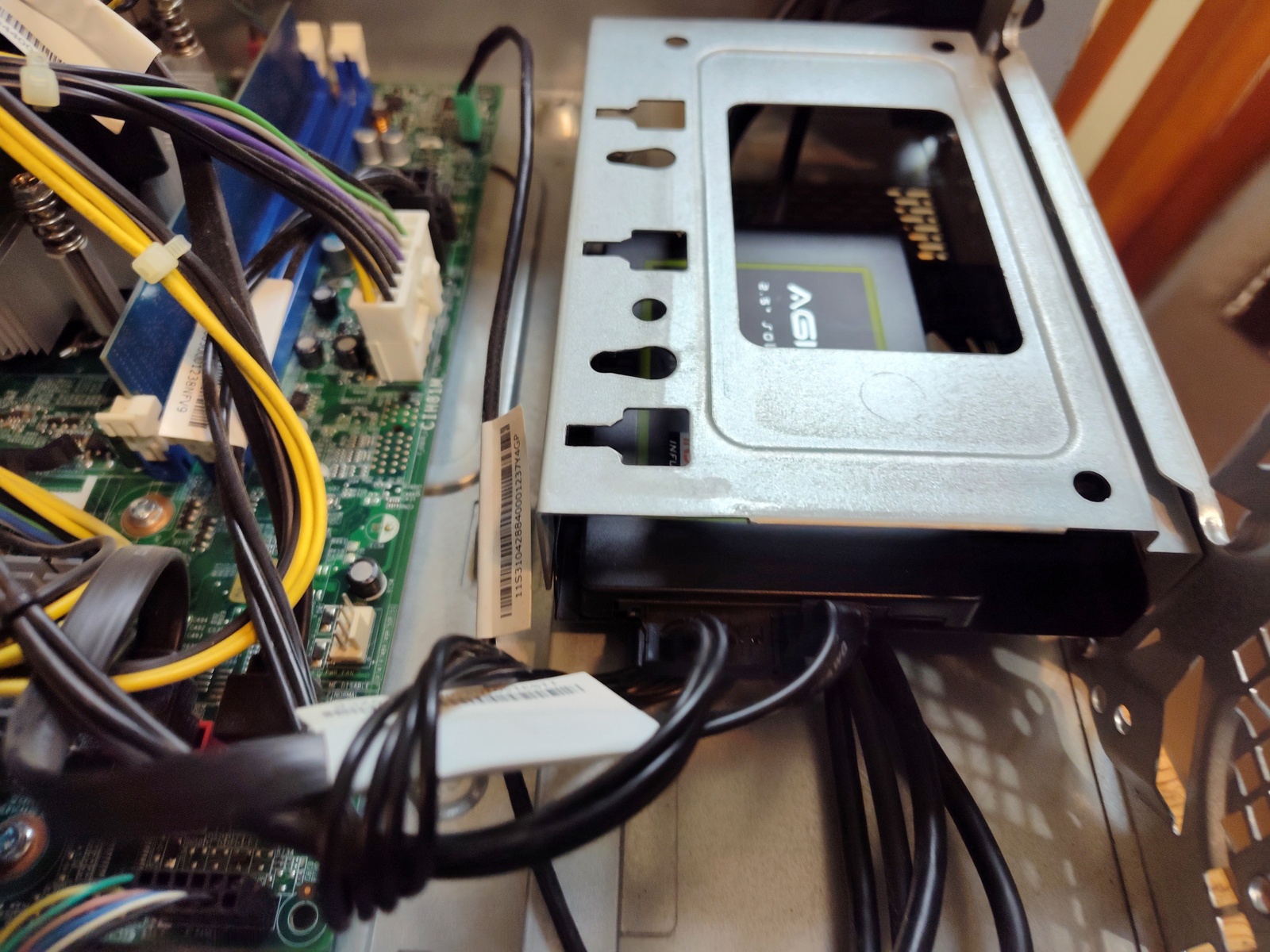 Lenovo H530s SFF Small Form Factor Desktop PC 4GB 256GB SSD Linux Mint 21.2 xfce - Image 4