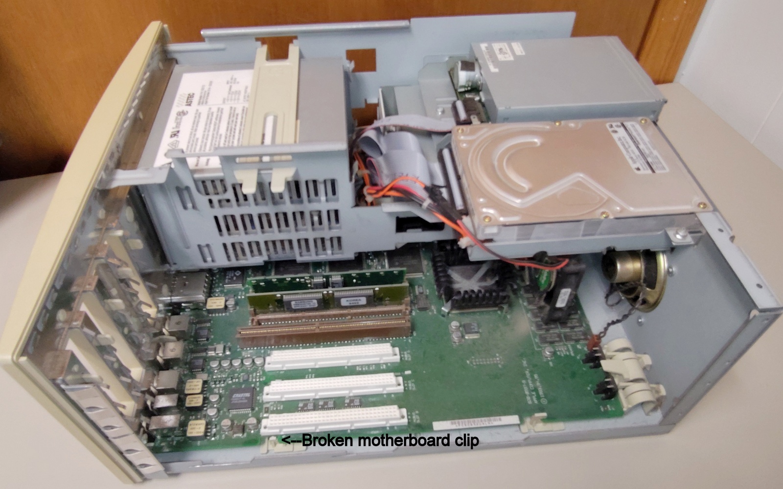 Apple Power Macintosh PowerMac 7100/80 80MHz PowerPC 601 72MB RAM 700MB HDD 1994 - Image 10