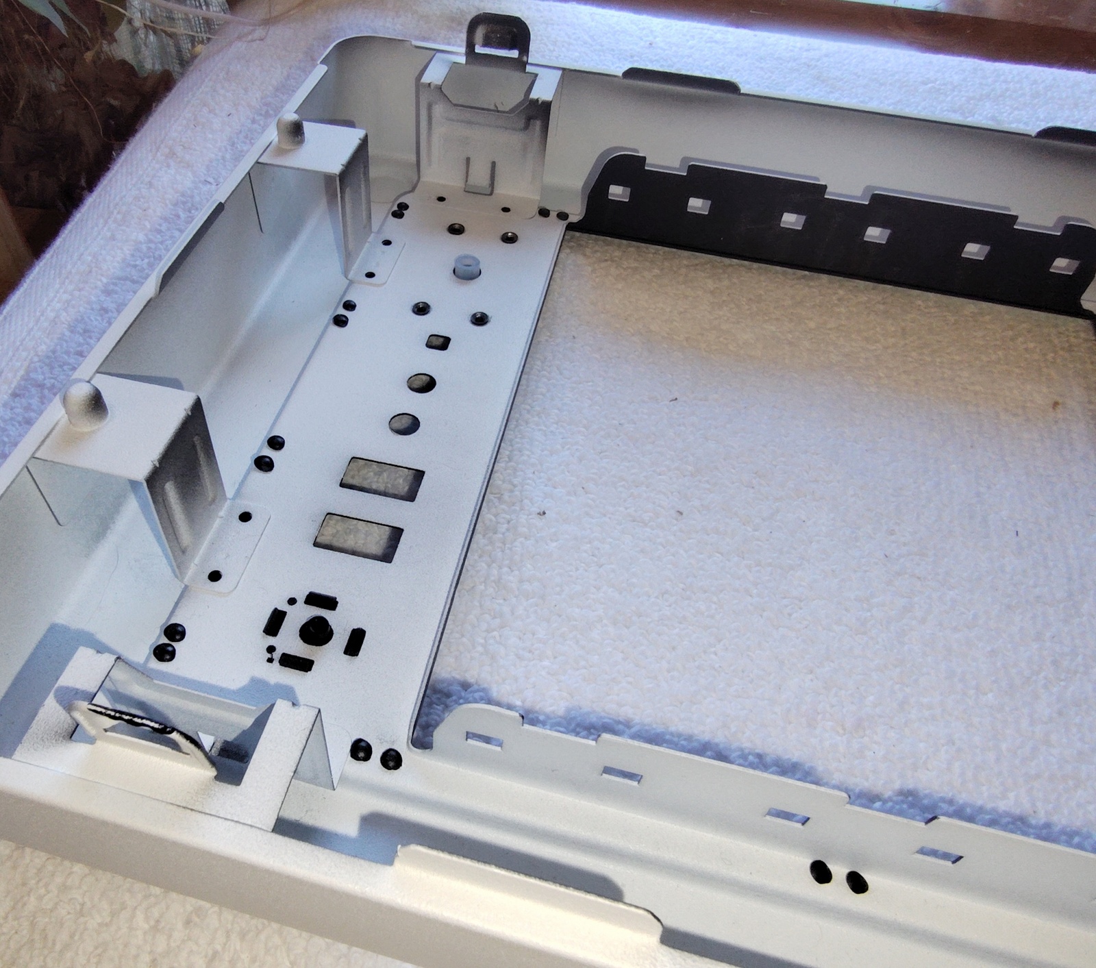 White Steel Metal Front Panel Fascia Cover For Corsair Vengeance C70 PC Cases - Image 3