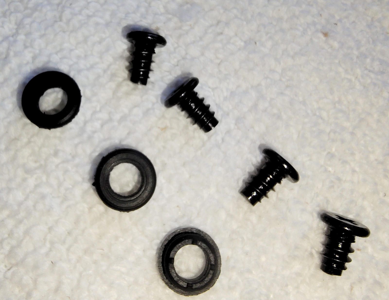 Lot 4 Side Panel Mounted Cooling Fan Grommets & Screws for Corsair Vengeance C70 - Image 3