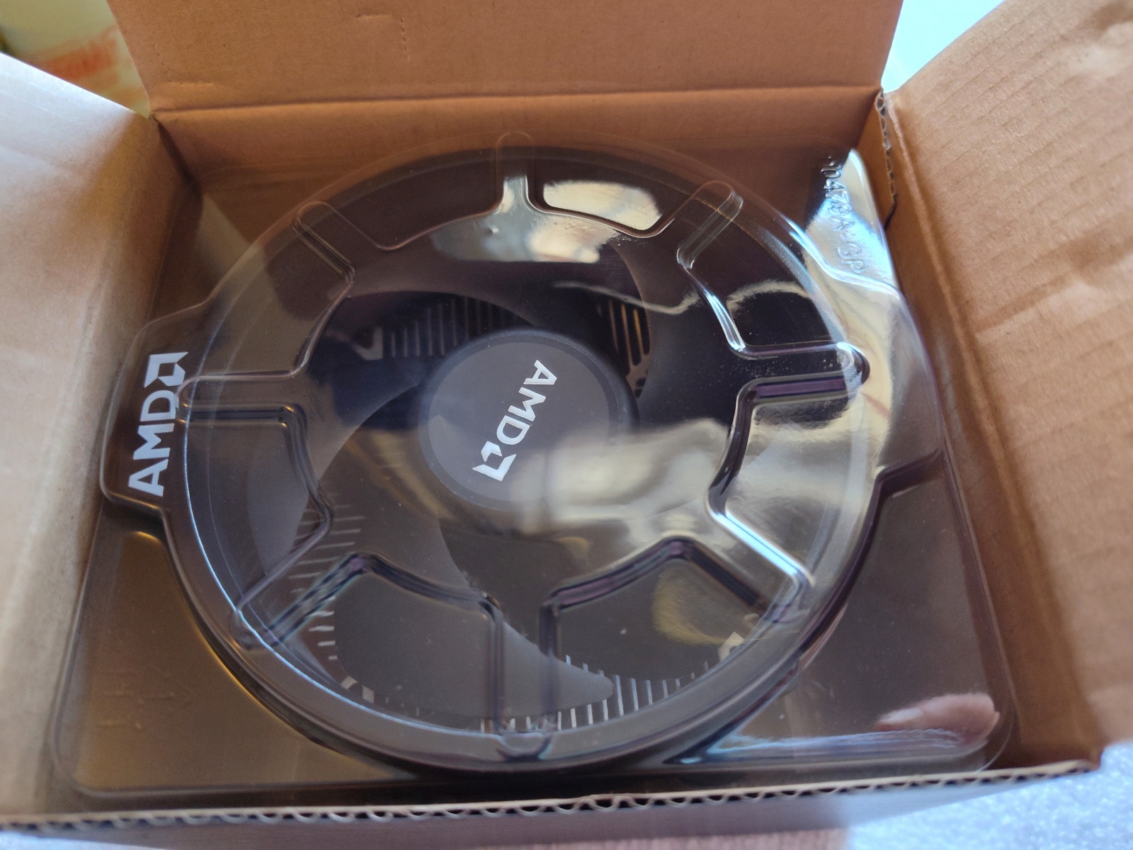 AMD Ryzen 5 3400G CPU APU Socket AM4 Processor YD3400C5FHBOX w/ Heatsink, Fan - Image 6