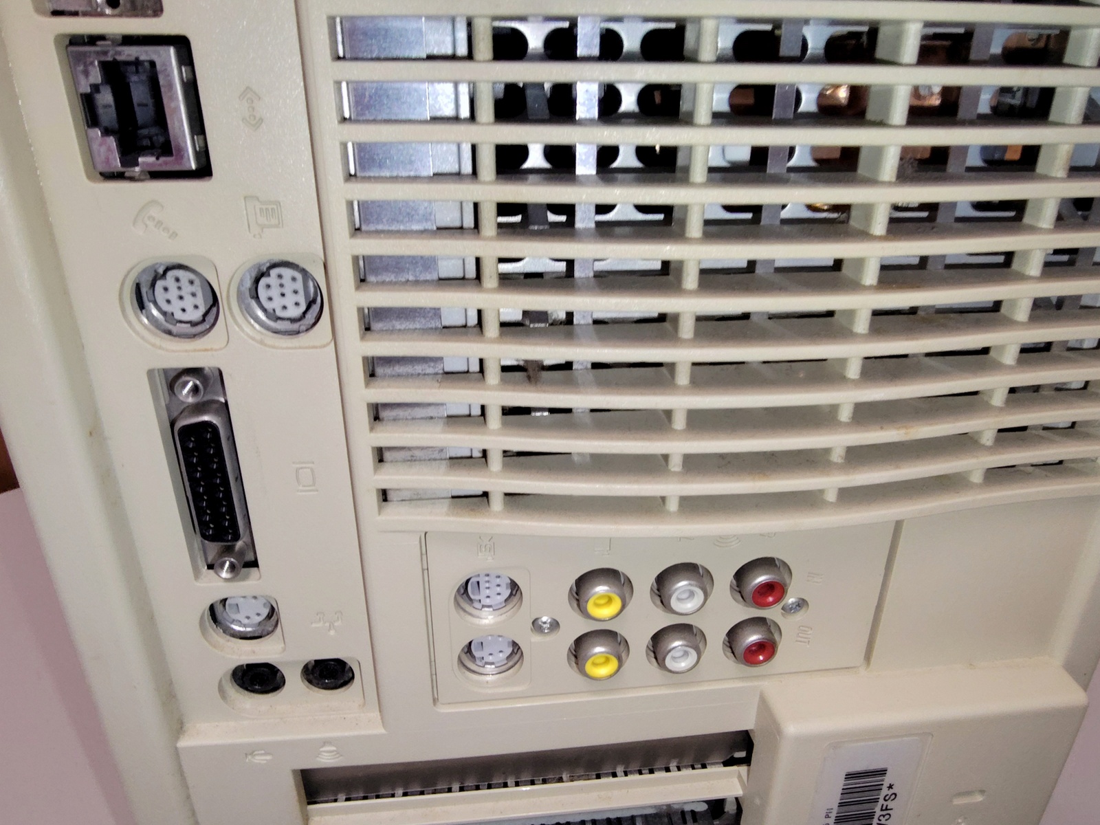 Apple Power Macintosh PowerMac 8500/120 120MHz PowerPC 604 ?MB RAM NO HD PARTS! - Image 7