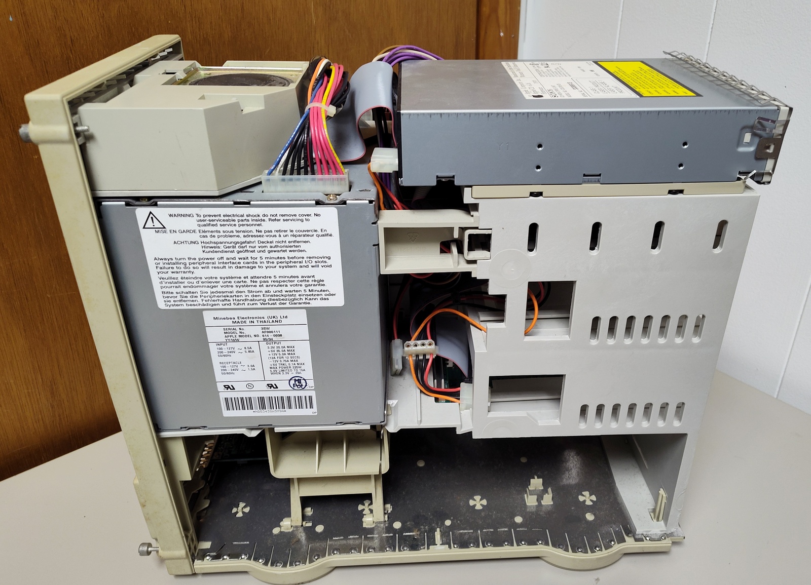 Apple Power Macintosh PowerMac 8500/120 120MHz PowerPC 604 ?MB RAM NO HD PARTS! - Image 15