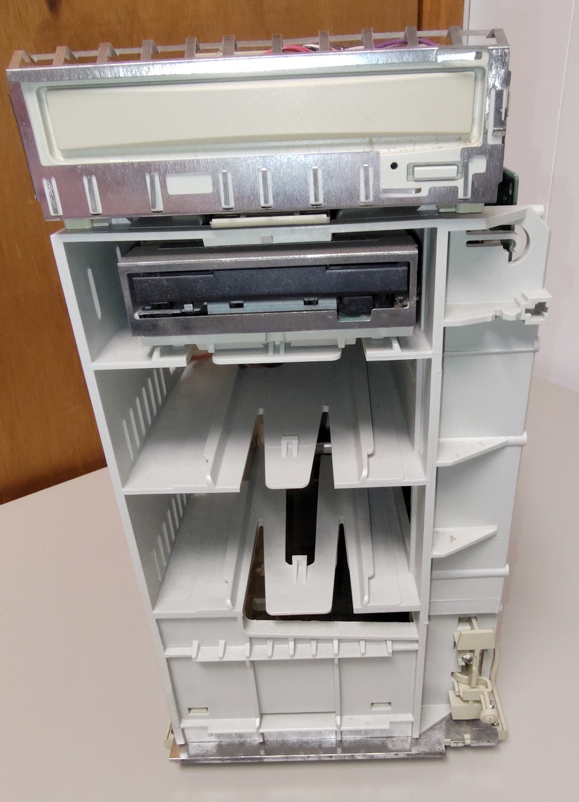 Apple Power Macintosh PowerMac 8500/120 120MHz PowerPC 604 ?MB RAM NO HD PARTS! - Image 20