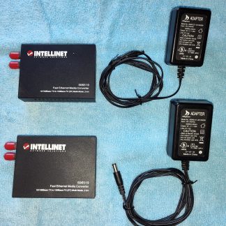 Lot 2 Intellinet 506519 Fiber Optic ST 2 Fast Ethernet Media Converters MM 2KM