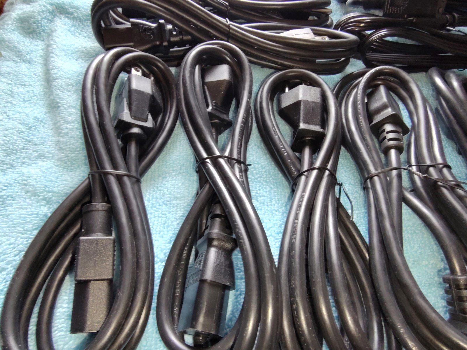 Lot of 13 New Black Standard PC/Monitor/Computer Power Cable Cords 6' 4' - Image 5