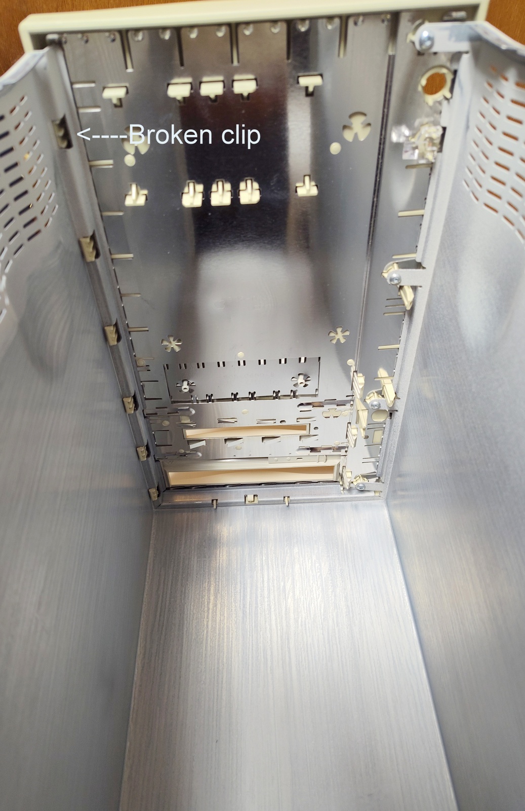 Apple Power Macintosh PowerMac 8500/120 120MHz PowerPC 604 50MB RAM 1GB SCSI HDD - Image 23