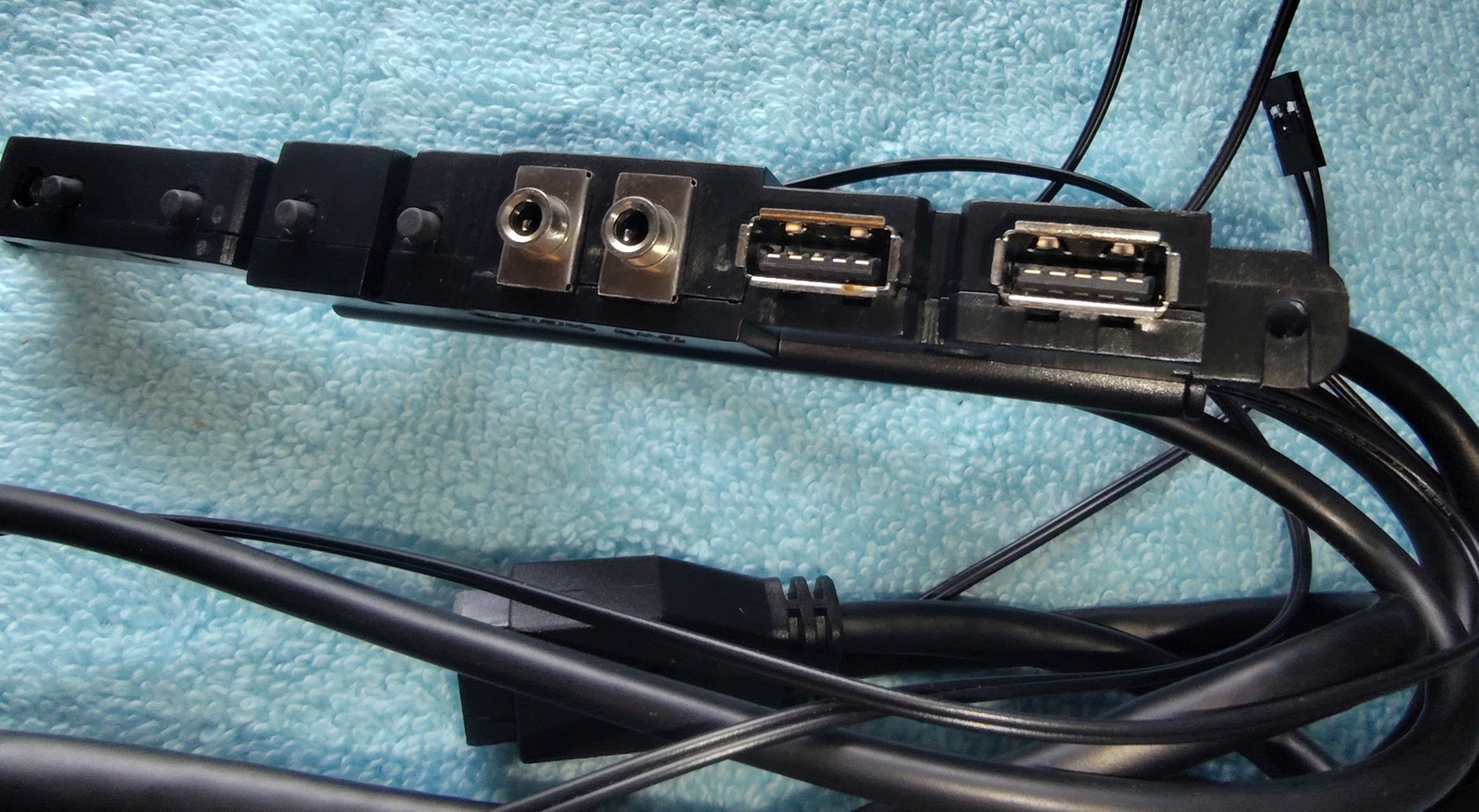 I/O IO Panel USB Audio Power Reset 4 Corsair Crystal 570X RGB Desktop PC Case - Image 4