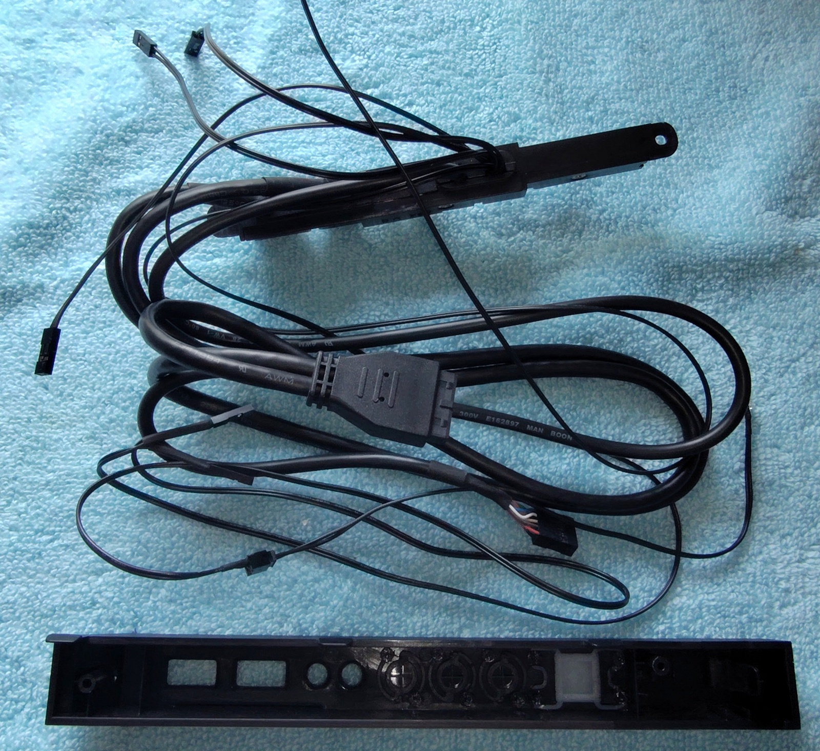 I/O IO Panel USB Audio Power Reset 4 Corsair Crystal 570X RGB Desktop PC Case - Image 6