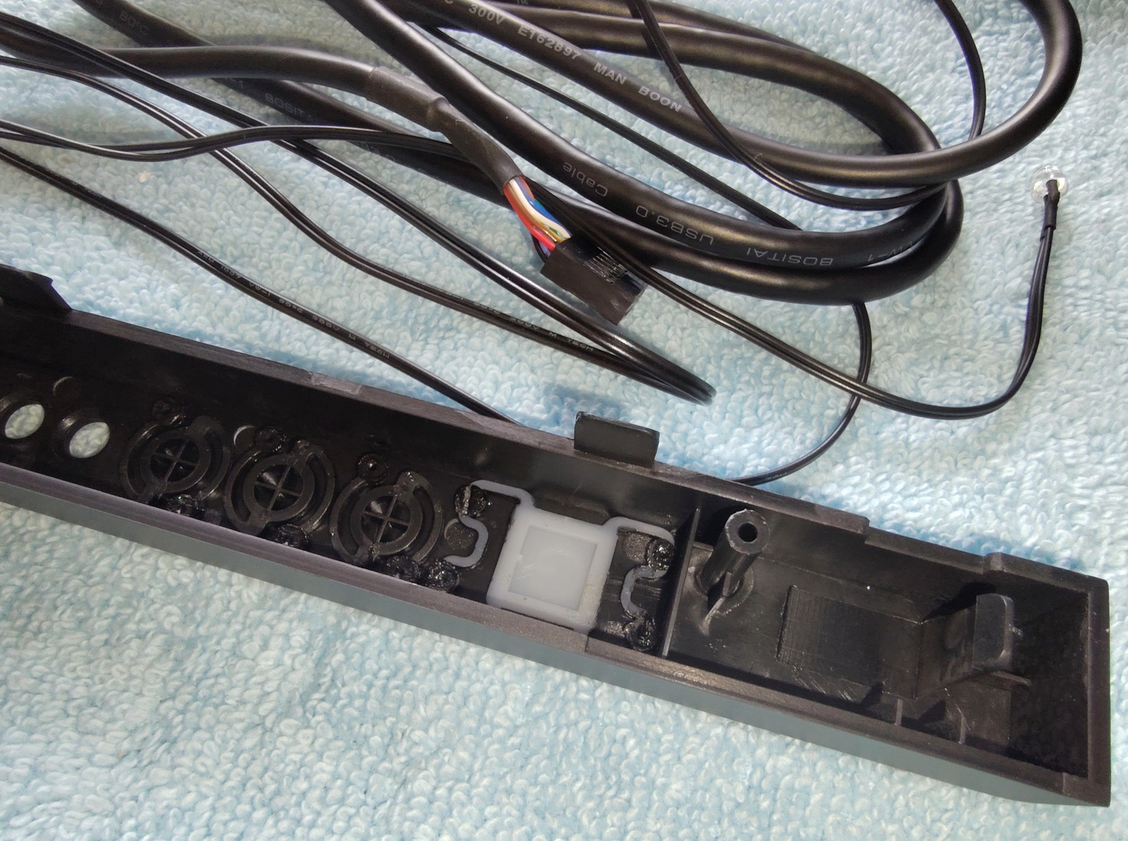 I/O IO Panel USB Audio Power Reset 4 Corsair Crystal 570X RGB Desktop PC Case - Image 9