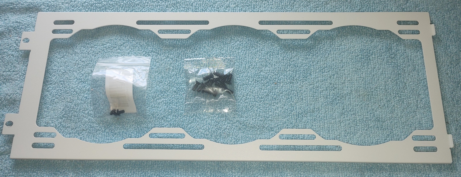 White Metal Side Cooling Fan Bracket Holder for Corsair 2000D Airflow Desktop Case