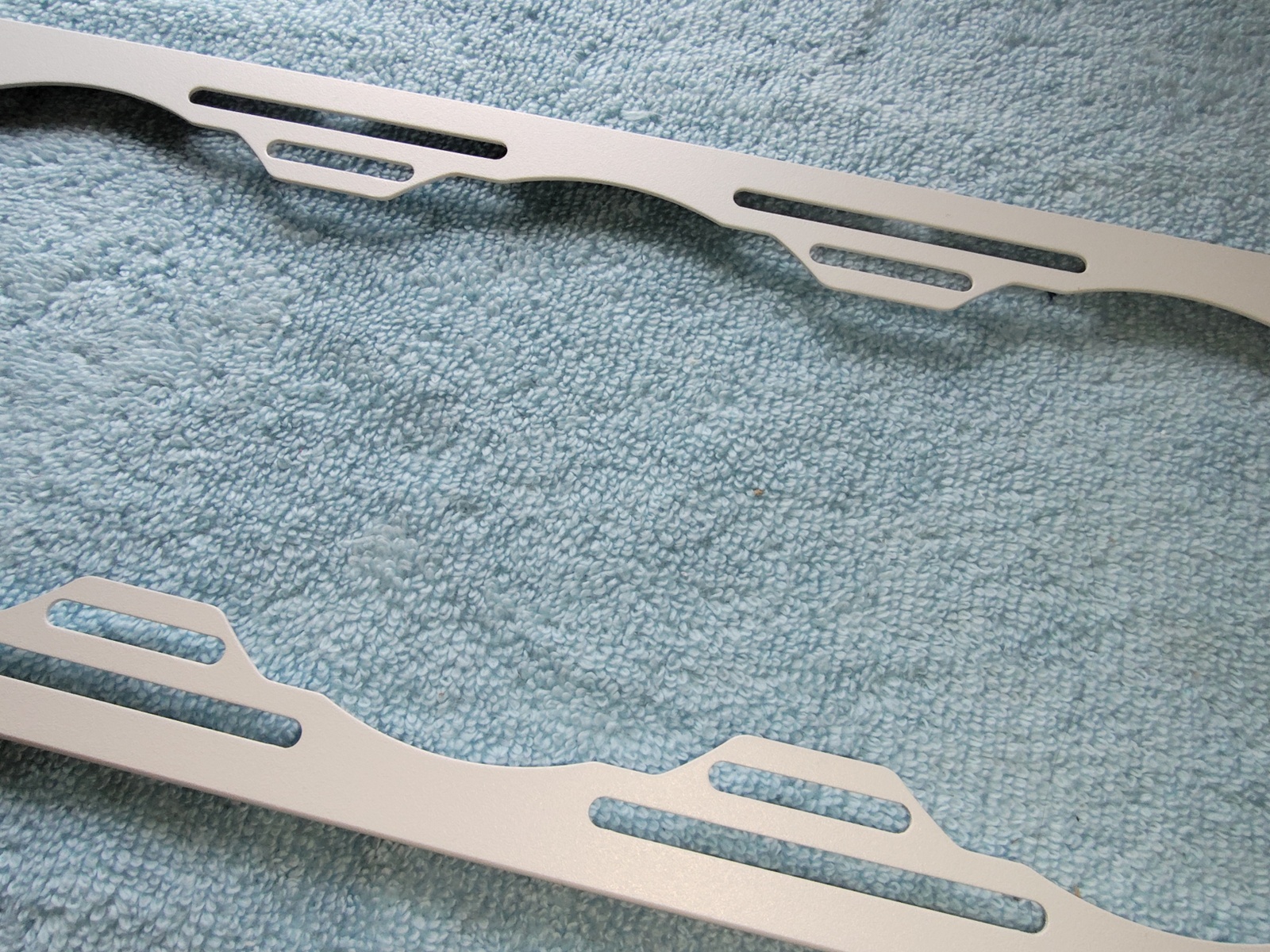 White Metal Side Cooling Fan Bracket Holder for Corsair 2000D Airflow Desktop Case - Image 5