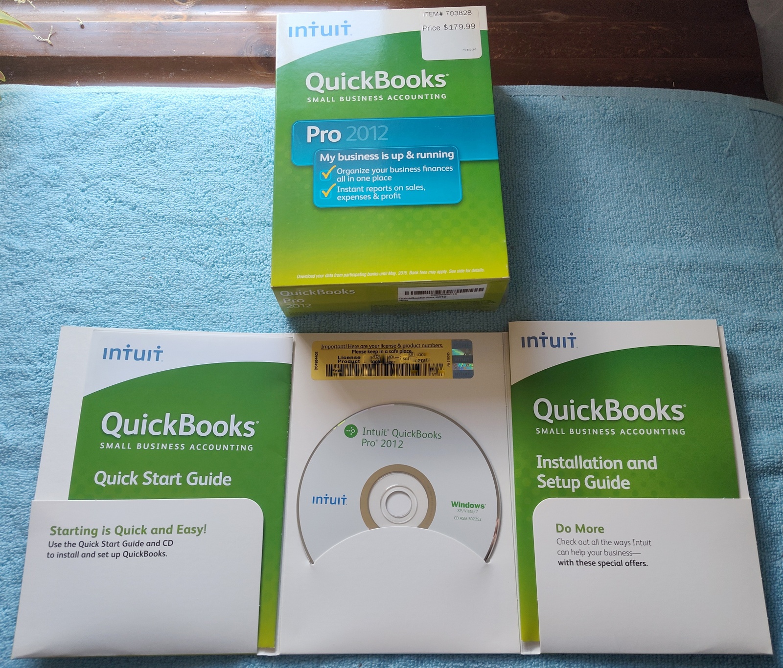 Intuit Quickbooks Pro 2012 Desktop Accounting Original Box, Disc, License No.