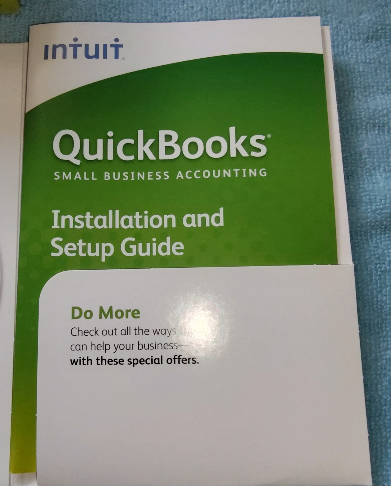 Intuit Quickbooks Pro 2012 Desktop Accounting Original Box, Disc, License No. - Image 4