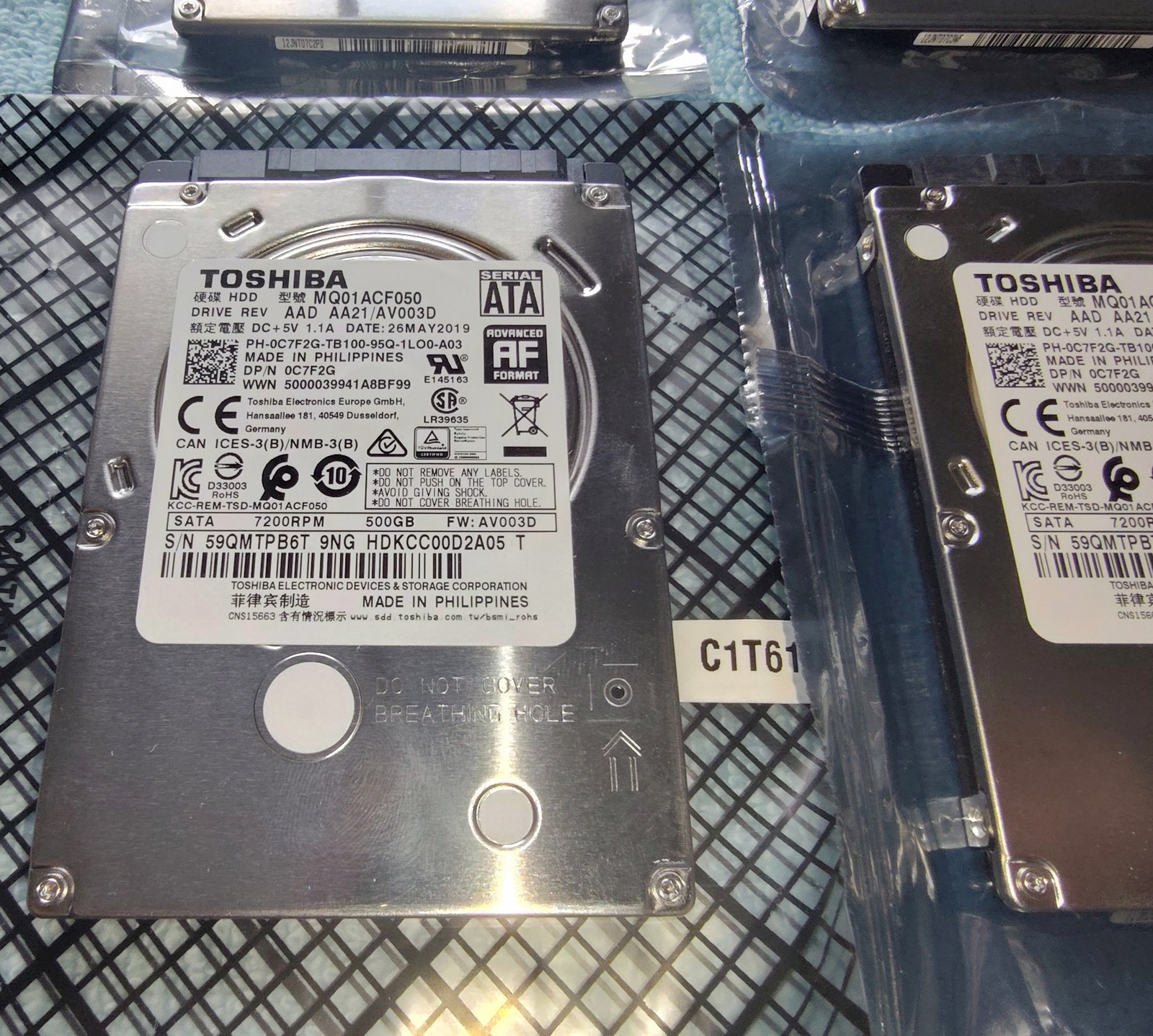 Lot of 4 500GB Notebook Laptop 2.5" SATA Hard Disk Drives Toshiba MQ01ACF050 - Image 5