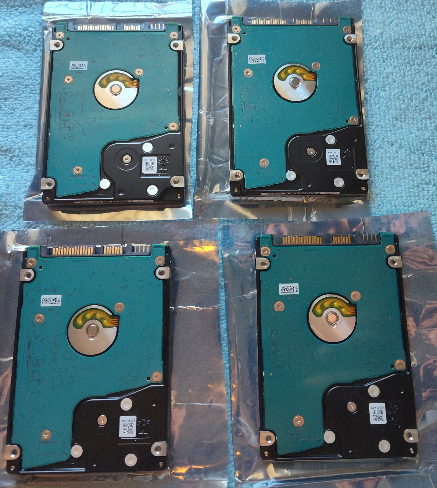 Lot of 4 500GB Notebook Laptop 2.5" SATA Hard Disk Drives Toshiba MQ01ACF050 - Image 6