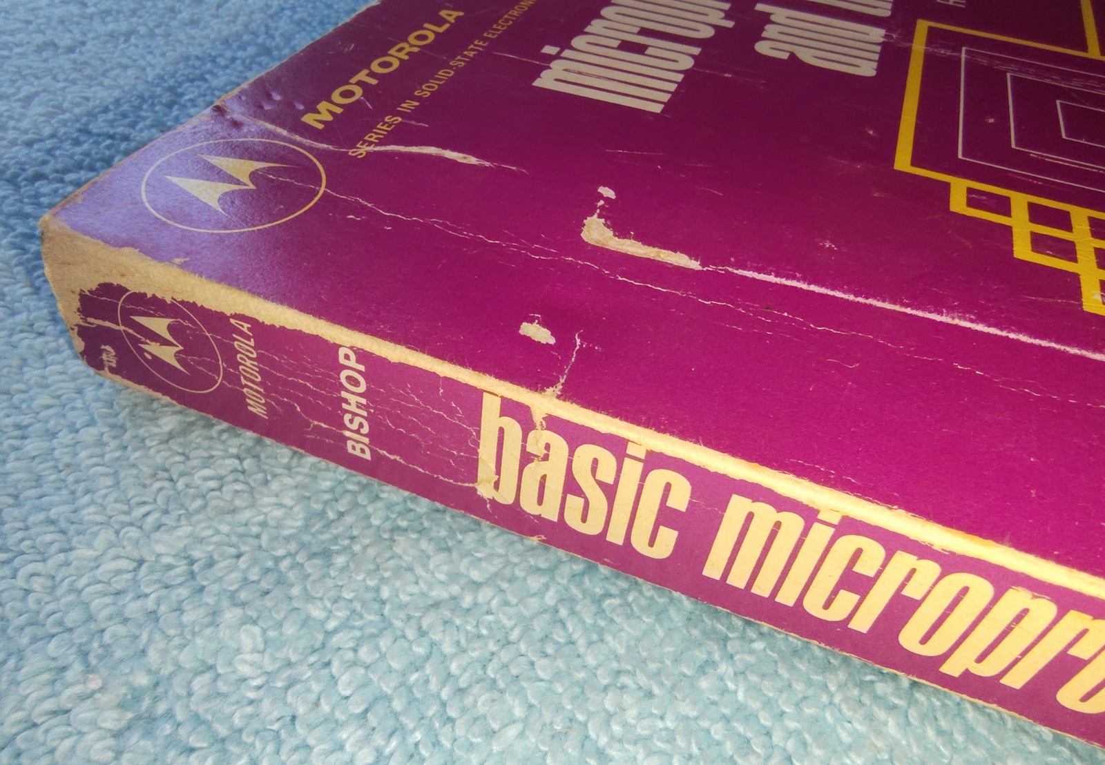 Motorola Basic Microprocessors 6800 Ron Bishop Softcover 1987 262 Pages Hayden - Image 2