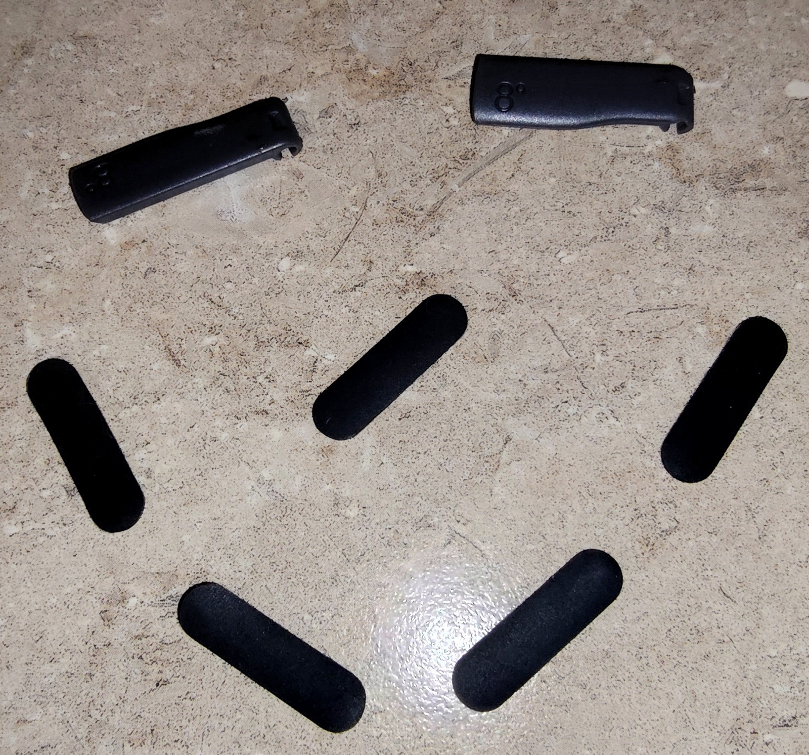 Black Plastic Feet Stands Props for Logitech K750 Wireless Solar Computer Keyboard