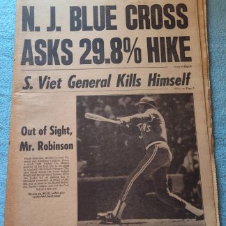 New York Daily News 9 April 1975 Frank Robinson Nguyen Van Heiu Dead NY Mets ++