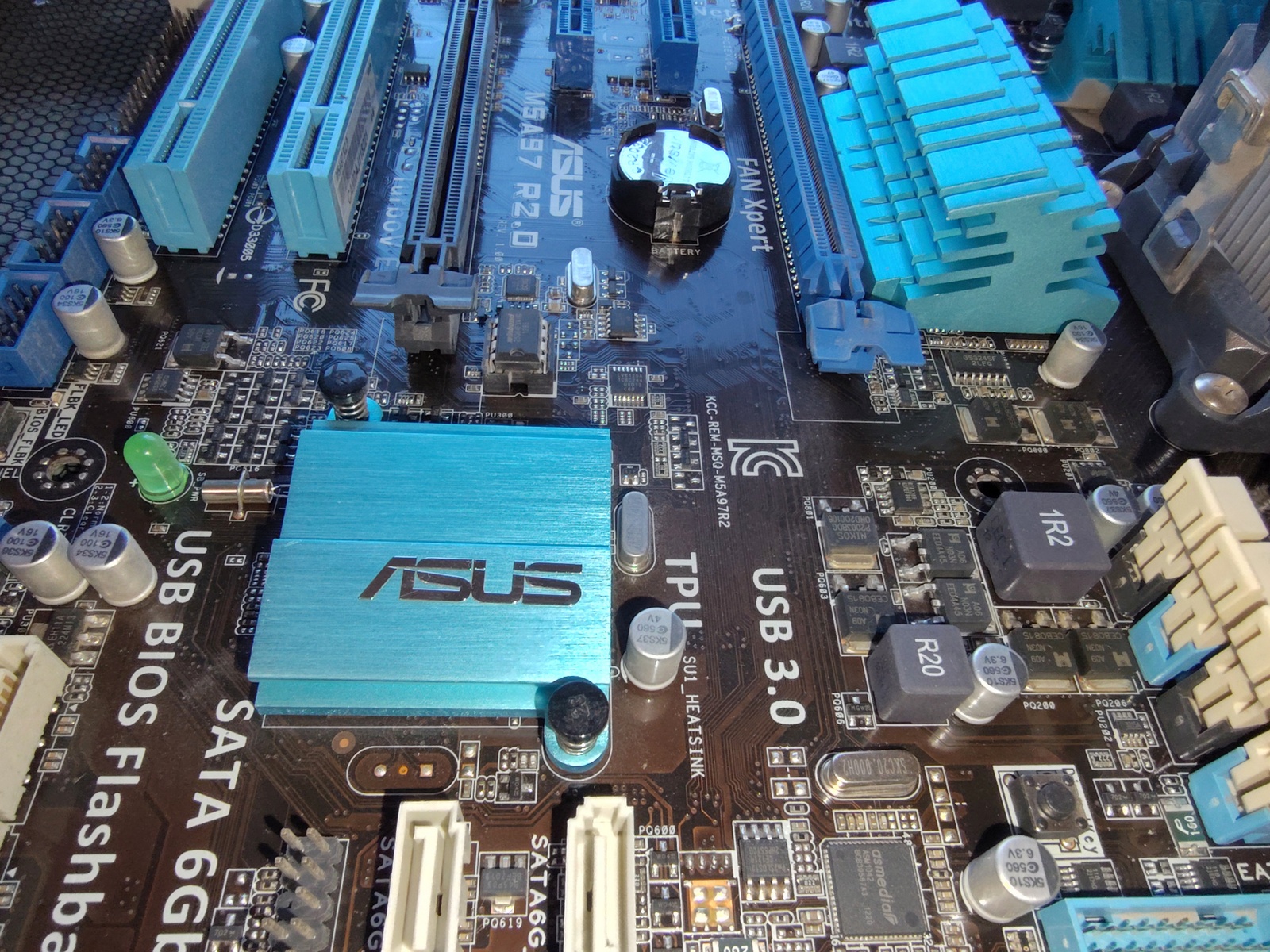 Asus M5A97 R2.0 ATX Motherboard AMD Athlon II X2 640 16GB RAM 2013 SSD Radeon ++ - Image 9