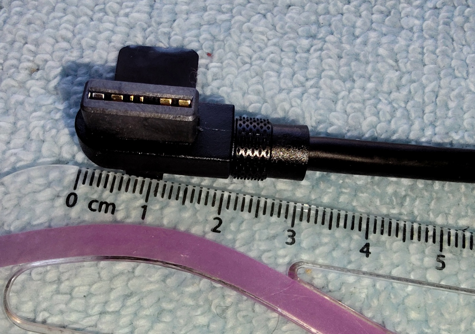 Black 90-Degree 135mm Corsair iCUE Cable for Link H100i RGB LED Cooler / Fans - Image 5