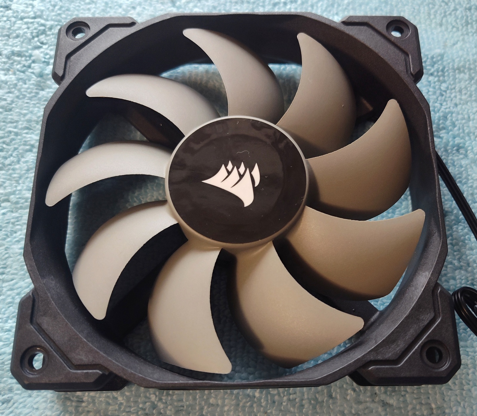 Black 120 x 25 mm Case Cooling Fan For Corsair Crystal 680X RGB Desktop PC Cases - Image 5