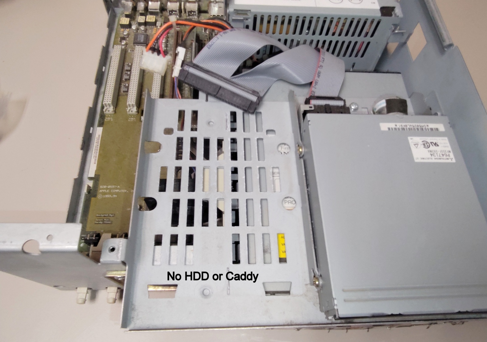 Apple Power Macintosh PowerMac 7100/80AV 80MHz PowerPC 601 ?MB RAM NO HDD 1994 - Image 15