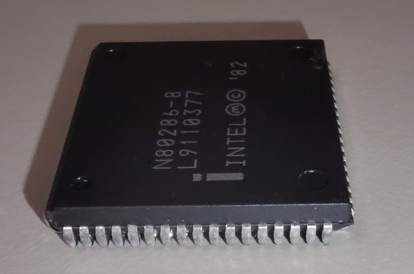 Intel N80286-8 L9110377 CPU Processor Chip Black PLCC-68 Package 1982 Malaysia - Image 5