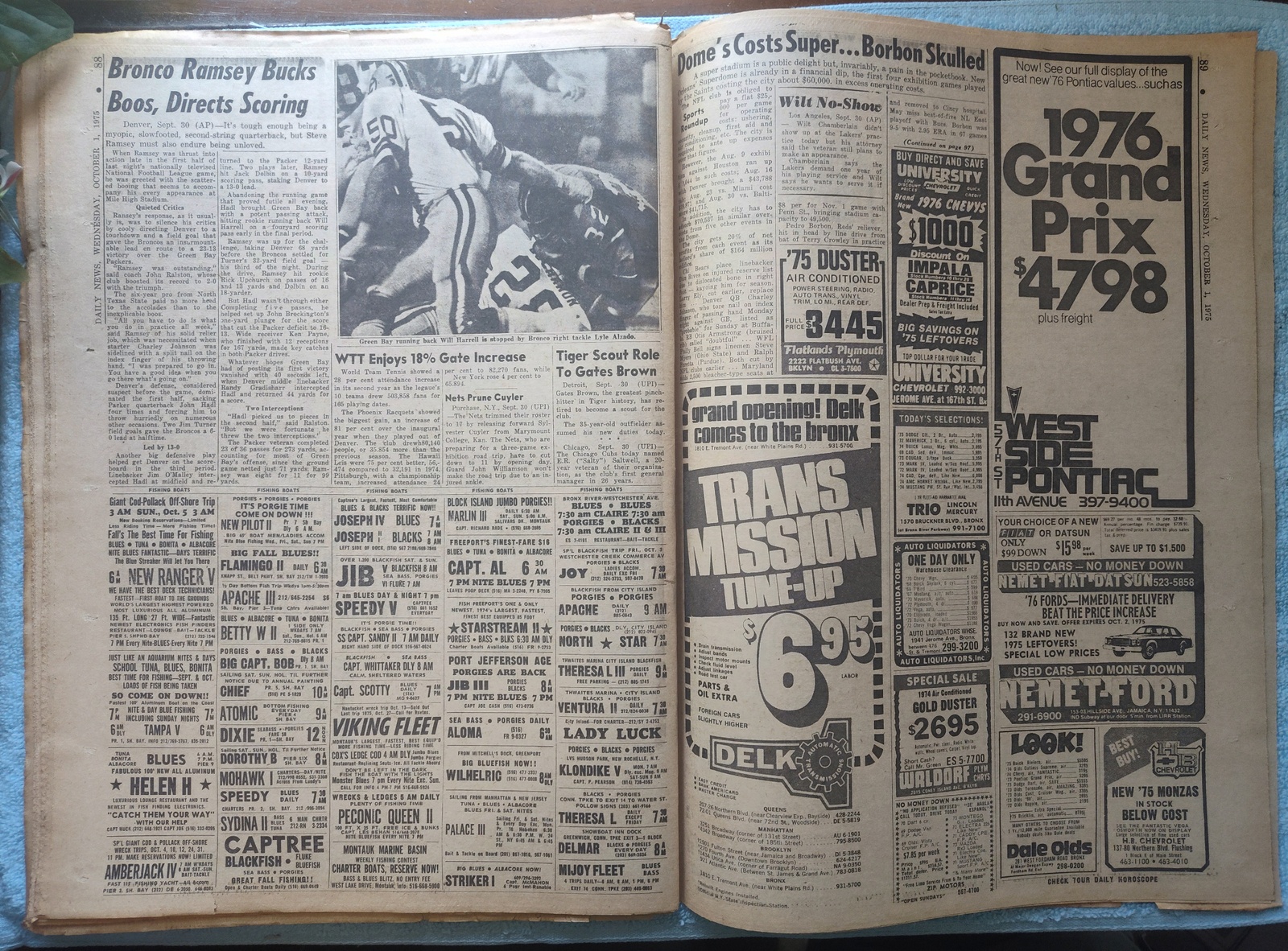 New York Daily News 1 Oct 1975 Patty Hearst Casey Stengel Ford Muhammad Ali ++ - Image 20