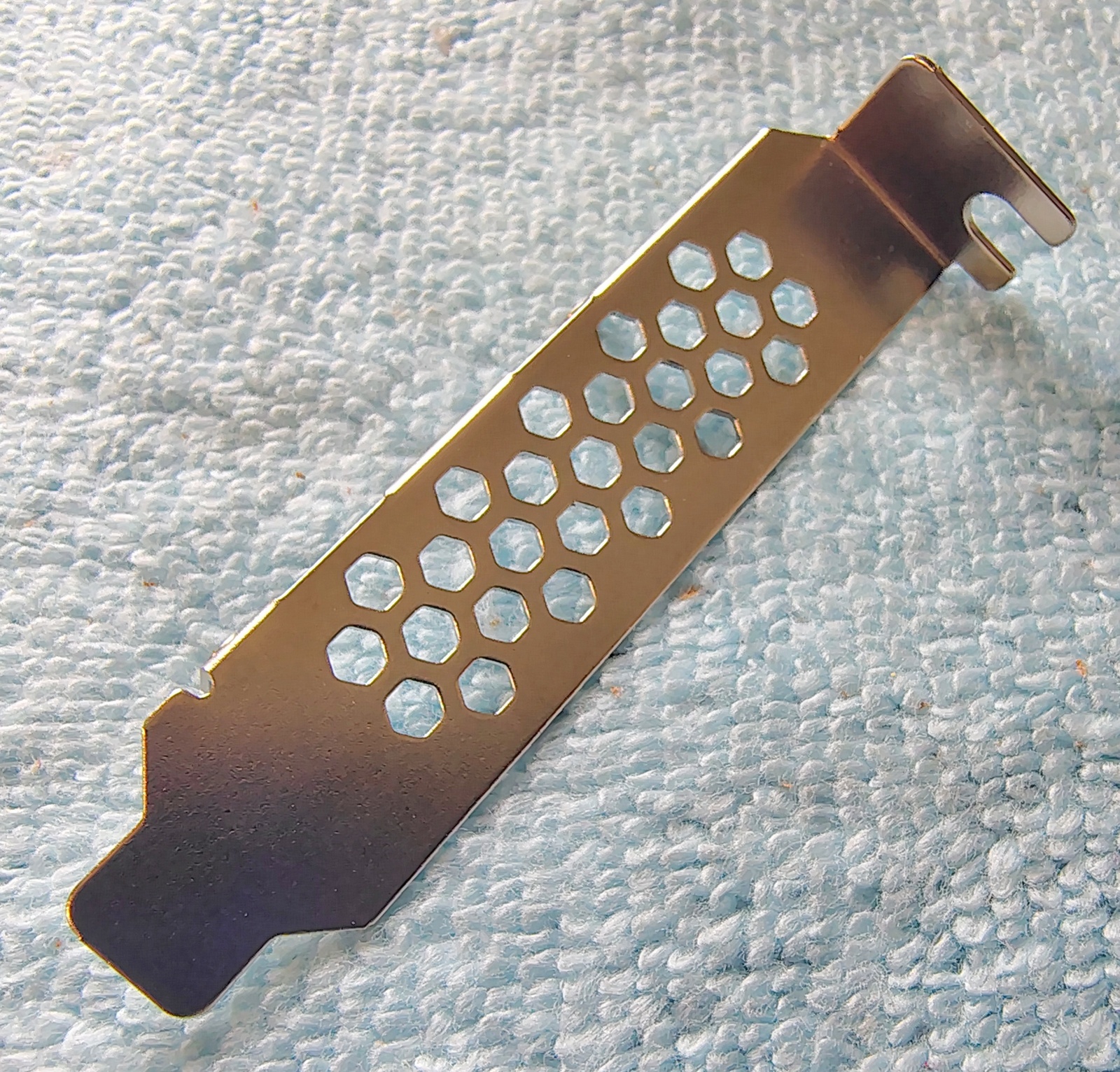 Low Profile Vented Metal PCIe Bracket for ASM1061 SATA Storage Controller Card