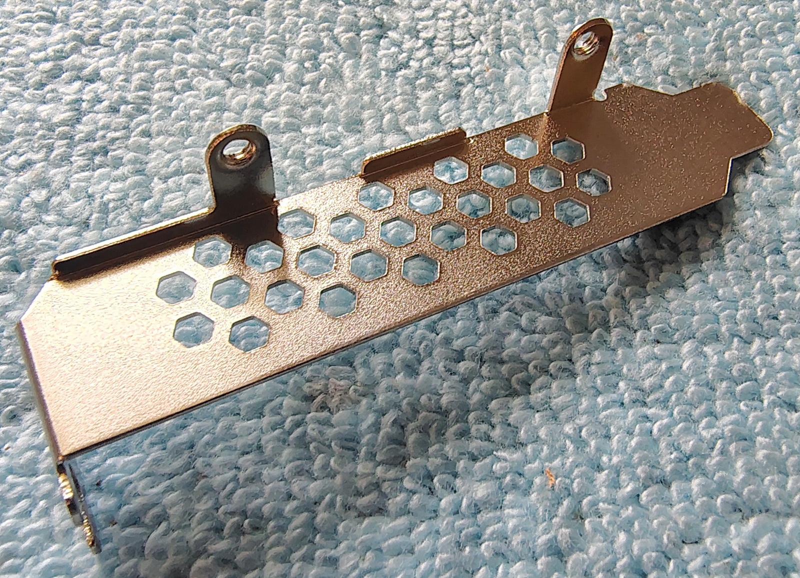 Low Profile Vented Metal PCIe Bracket for ASM1061 SATA Storage Controller Card - Image 5