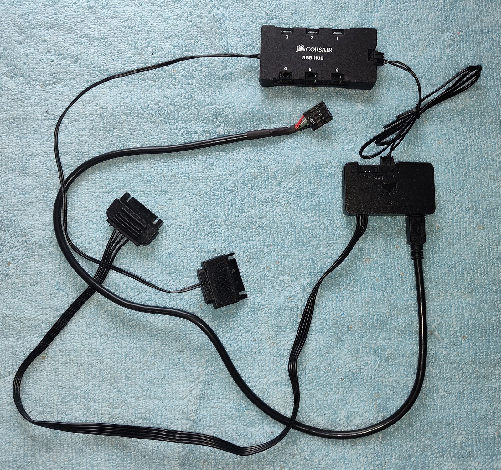 iCUE Lighting Node Pro RGB Controller, Hub for Corsair Crystal 680X Desktop Case