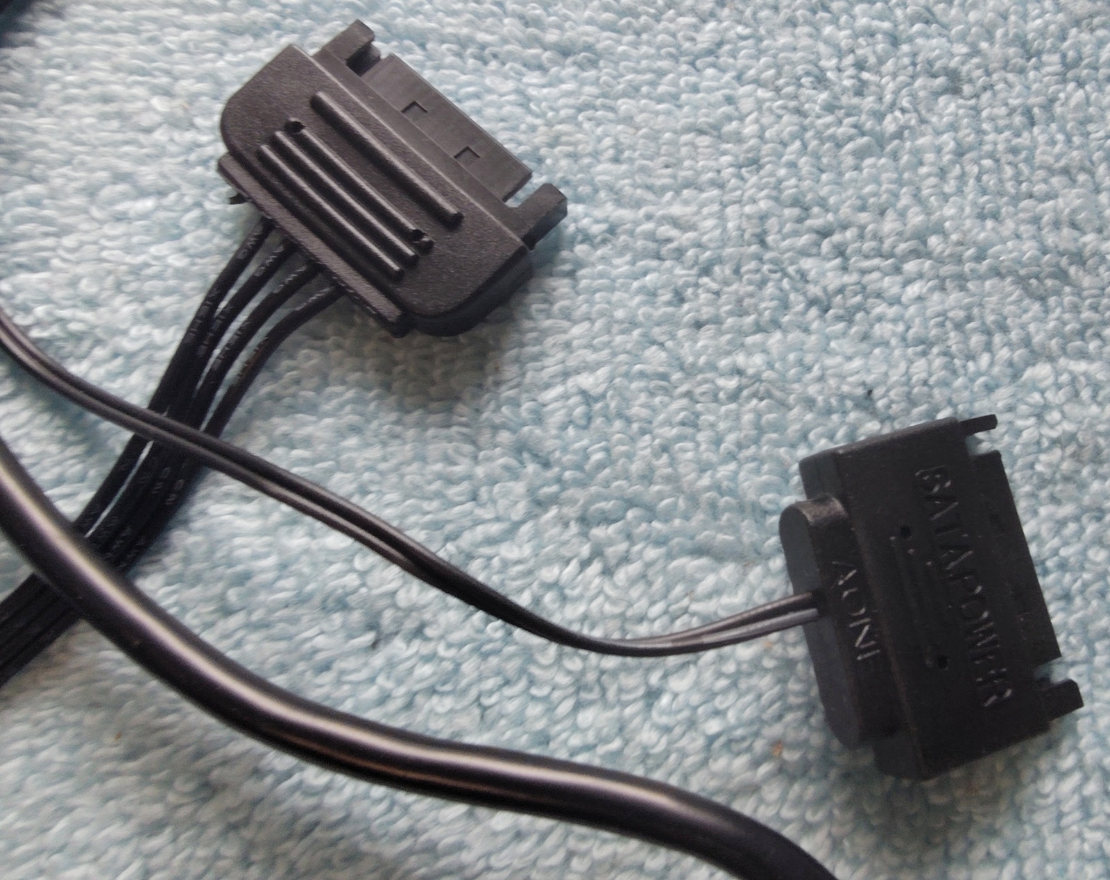 iCUE Lighting Node Pro RGB Controller, Hub for Corsair Crystal 680X Desktop Case - Image 3