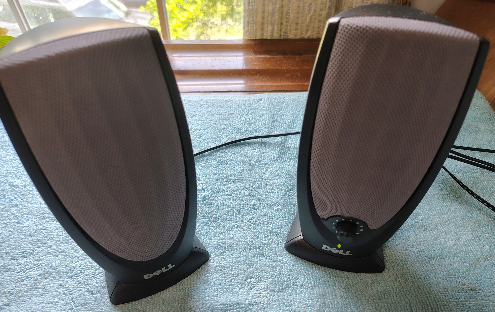 Dell A215 Black Powered Compact Stereo Desktop PC Computer Speakers 2000s