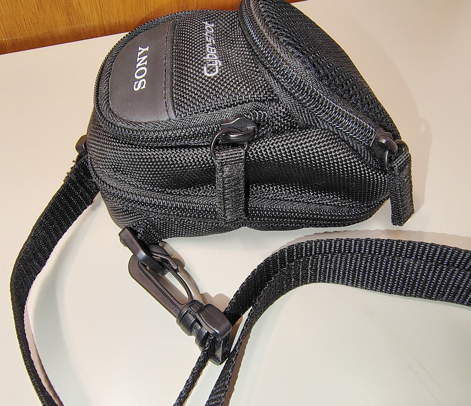 Black Sony Cyber Shot Camera Carry Bag Case 3 Pocket Pouch Zipper Shoulder Strap - Image 5