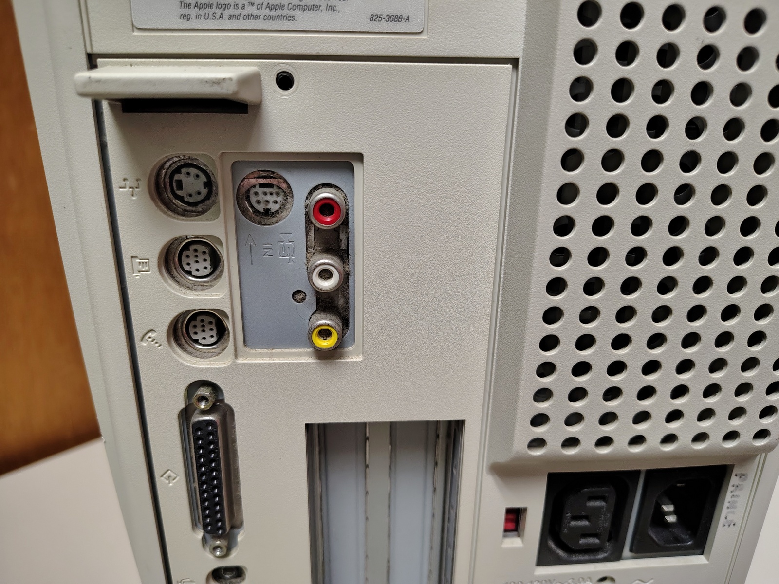 Apple Power Macintosh PowerMac 6500/250 250MHz PowerPC 603e 32MB RAM HDD 1997 - Image 9