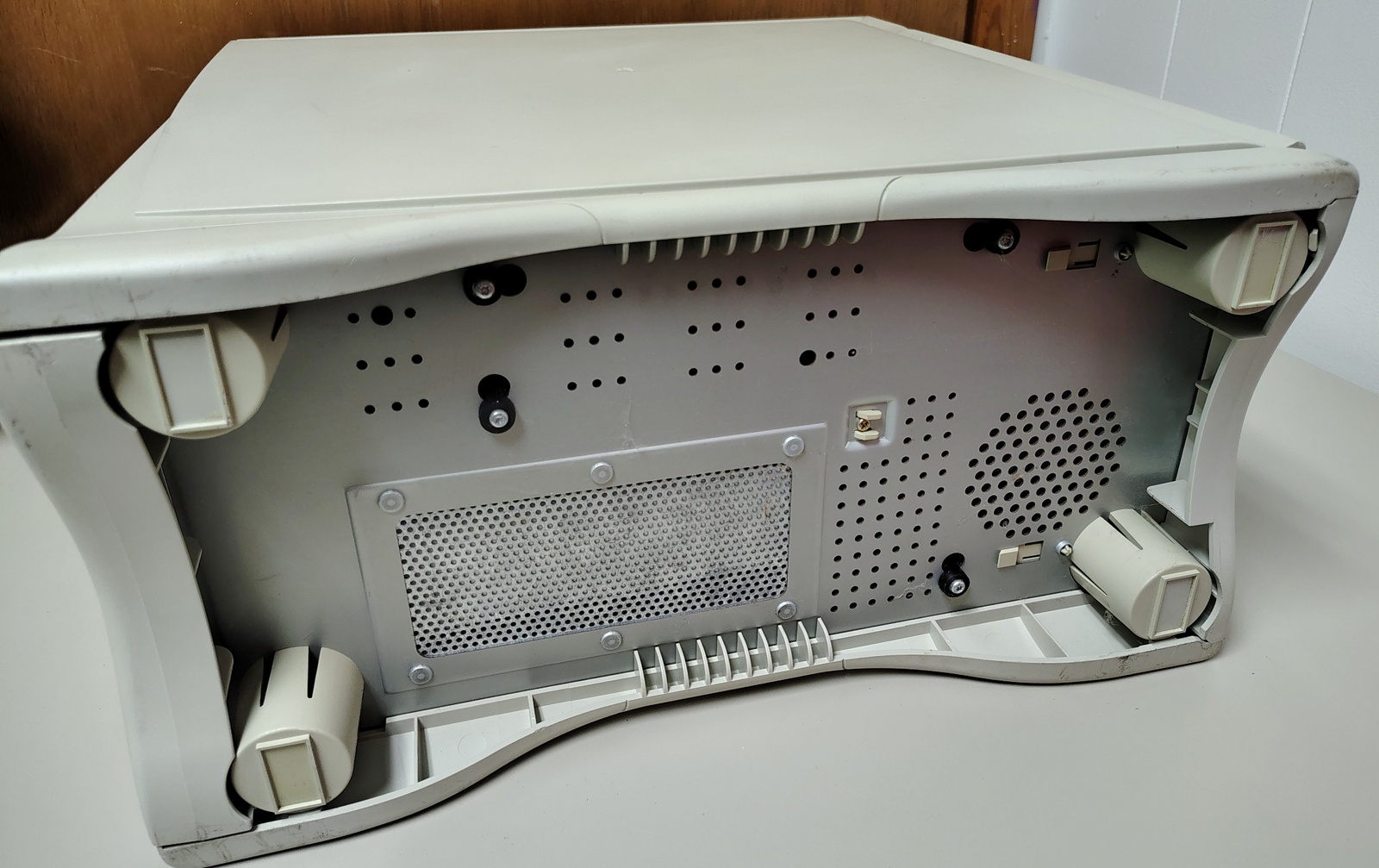 Apple Power Macintosh PowerMac 6500/250 250MHz PowerPC 603e 32MB RAM HDD 1997 - Image 11