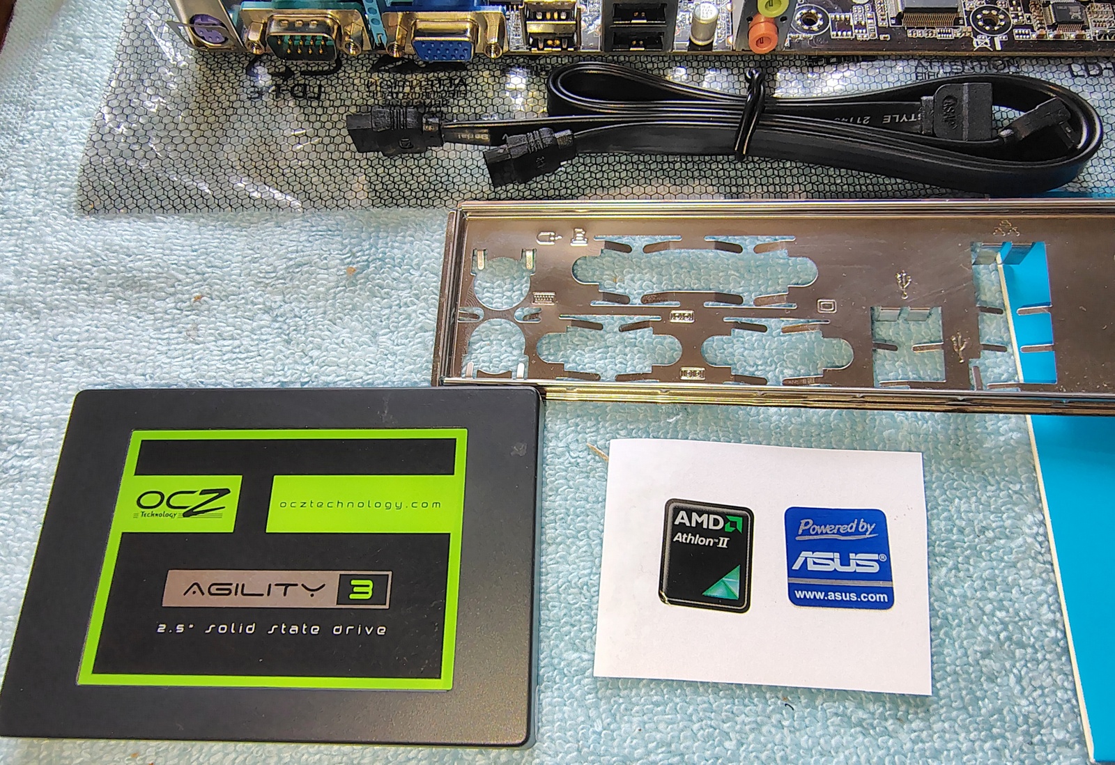 Asus M5A78L-M LX PLUS AMD Athlon II X4 640 8GB RAM 2012 SSD Windows 8 Office 2010 - Image 2