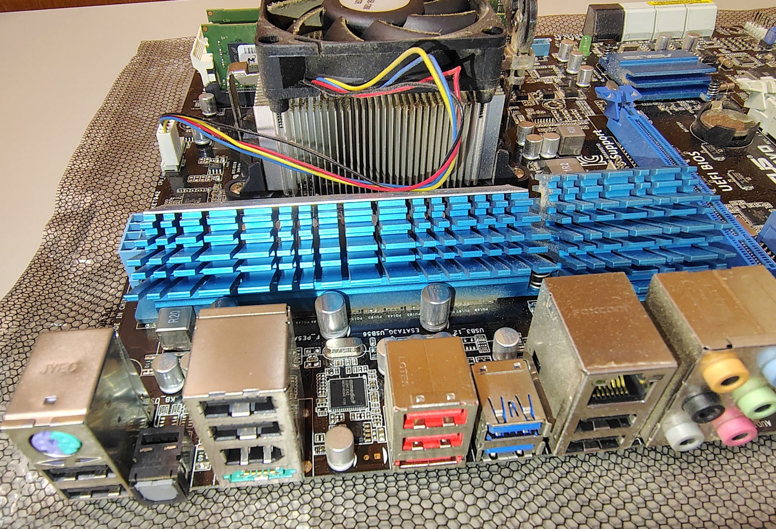 Asus M5A99X EVO ATX Motherboard AMD Athlon II X4 640 8GB RAM 2012 SSD Radeon ++ - Image 3