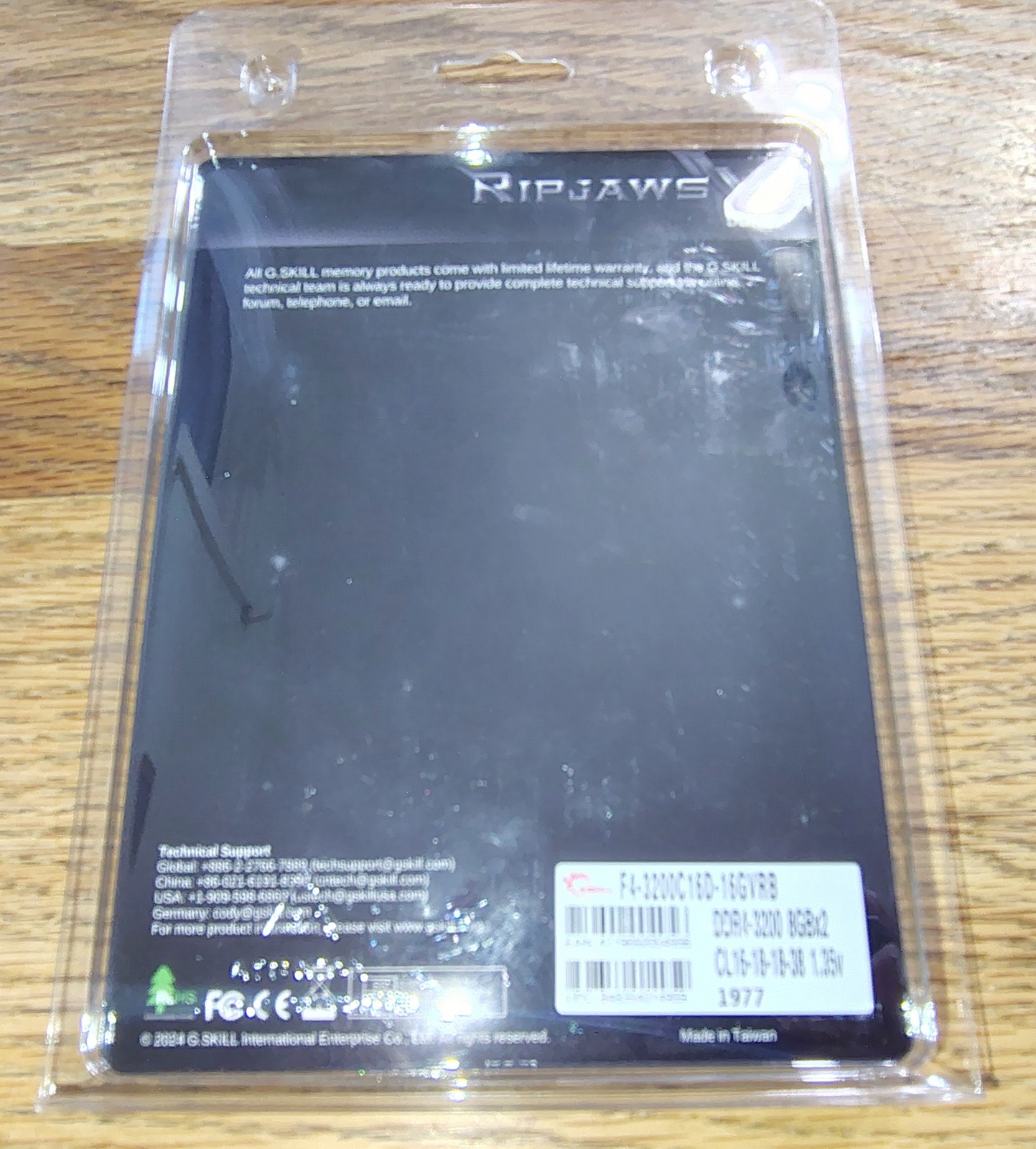 G.Skill Ripjaws V 16GB Kit, 2 x 8GB DDR4-3200 F4-3200C16D-16GVRB Memory RAM 2025 - Image 4