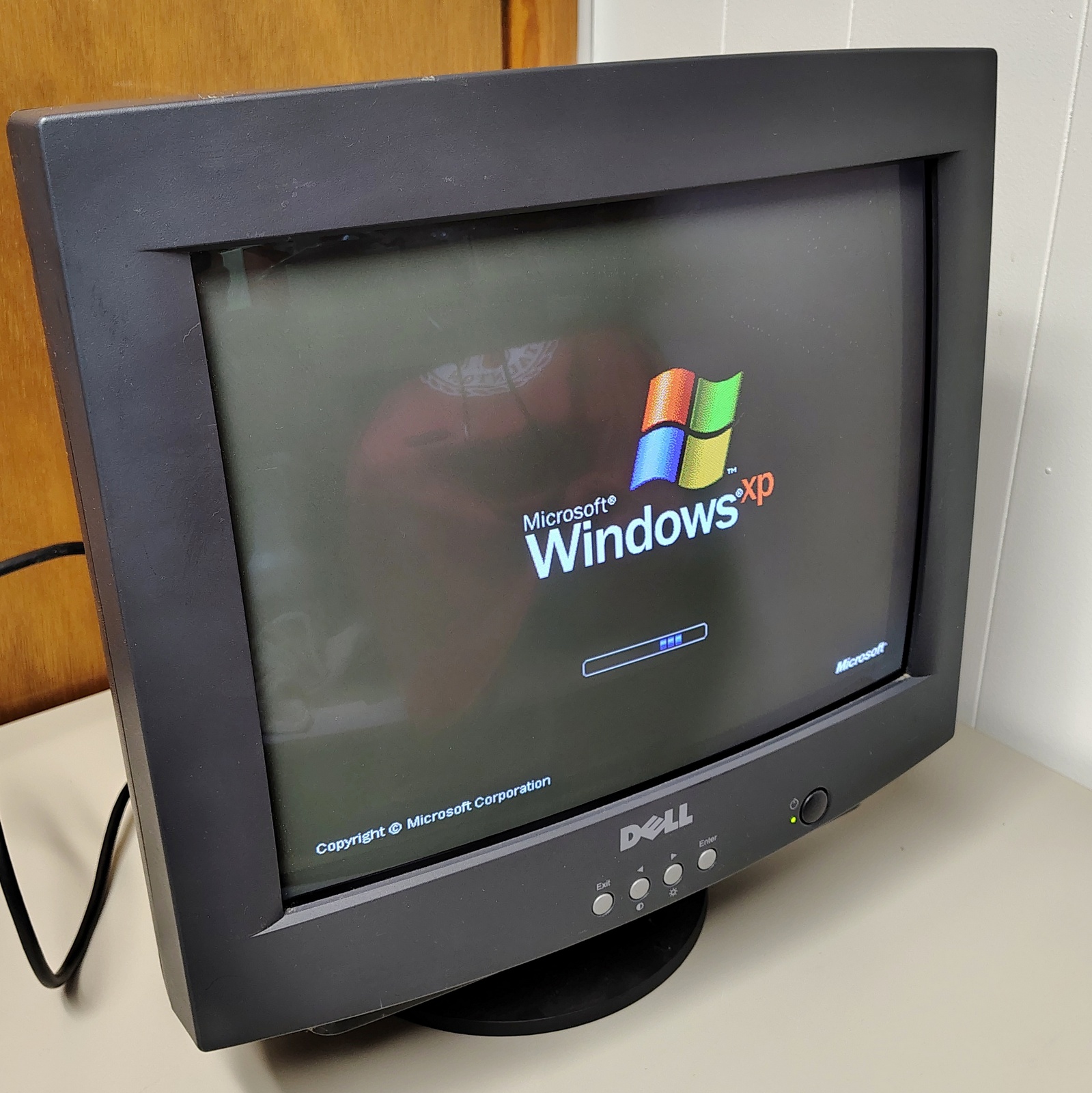 Used Dell E771a Black 17" CRT Monitor Computer Screen 2001 VGA 1024x786 Malaysia - Image 2