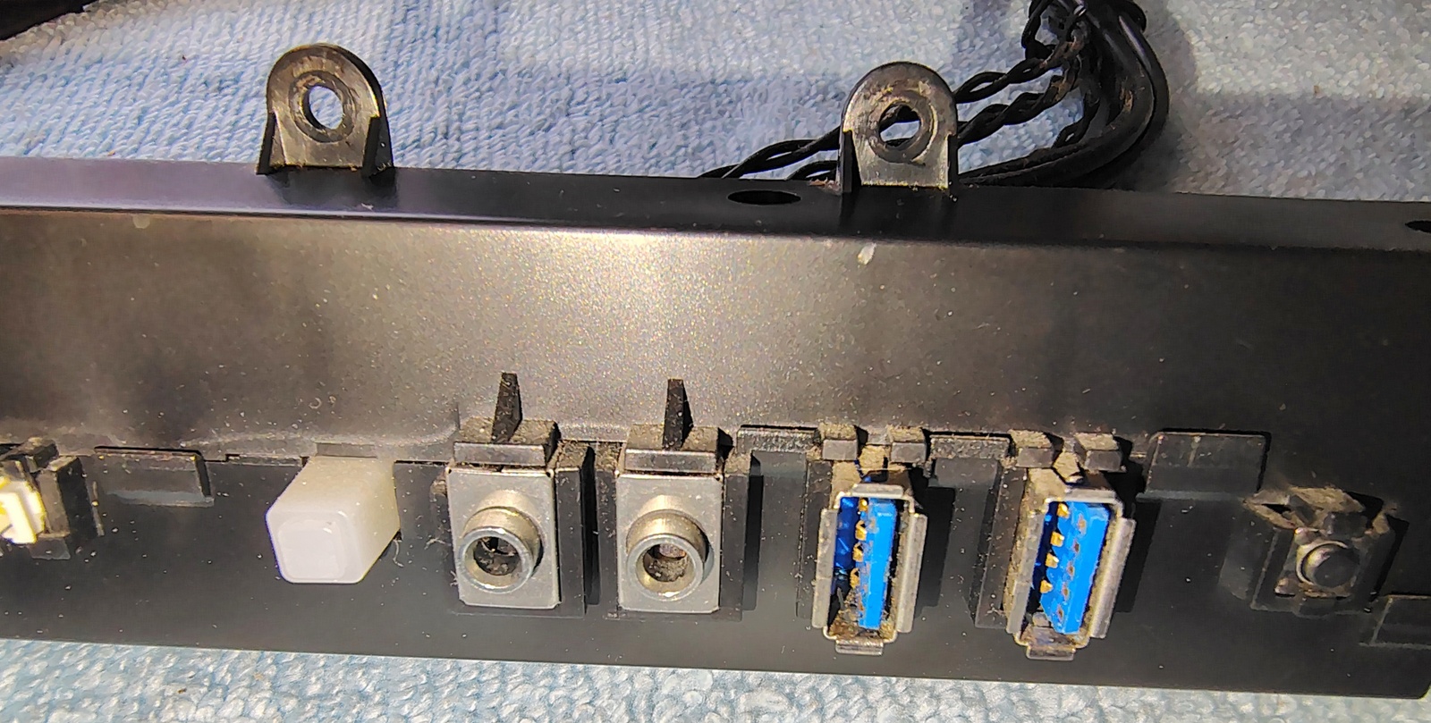 Used I/O IO Panel USB Audio Power Reset for Corsair Vengeance C70 Desktop Case - Image 5