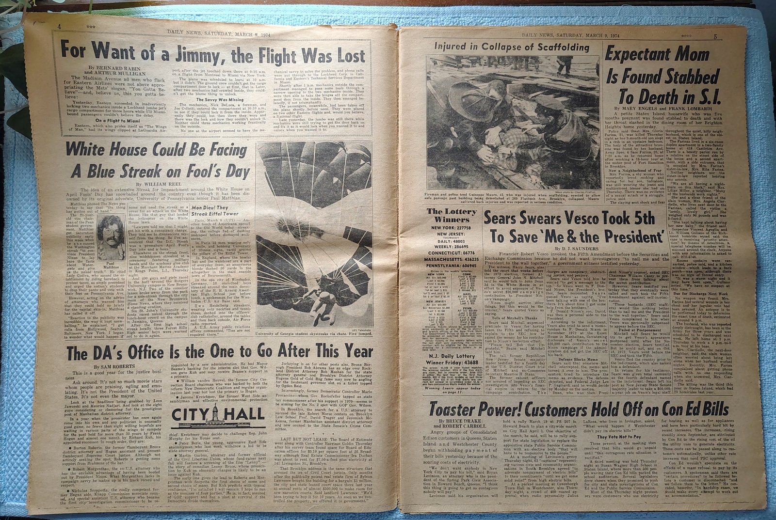 New York Daily News 9 March 1974 Colonels Vs Nets Julius Erving Nixon Streaking+ - Image 5